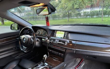 BMW 7 серия, 2011 год, 1 650 000 рублей, 18 фотография