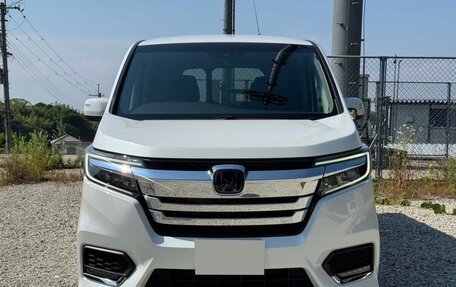Honda Stepwgn IV, 2021 год, 1 870 000 рублей, 2 фотография