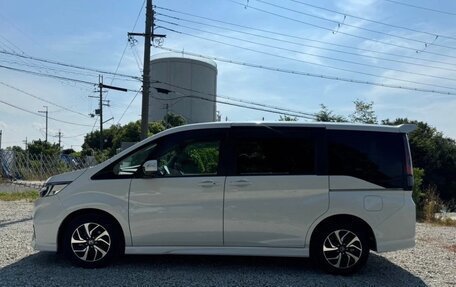 Honda Stepwgn IV, 2021 год, 1 870 000 рублей, 4 фотография
