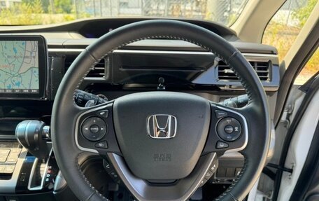 Honda Stepwgn IV, 2021 год, 1 870 000 рублей, 11 фотография