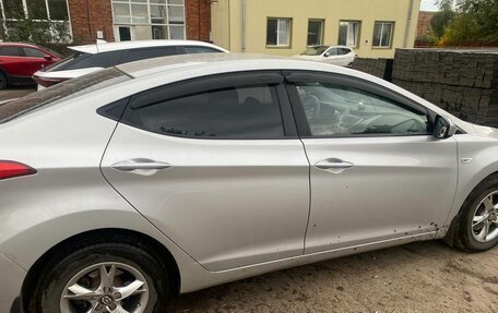 Hyundai Elantra V, 2011 год, 850 000 рублей, 3 фотография
