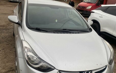Hyundai Elantra V, 2011 год, 850 000 рублей, 5 фотография