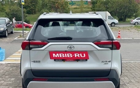 Toyota RAV4, 2025 год, 4 050 000 рублей, 6 фотография