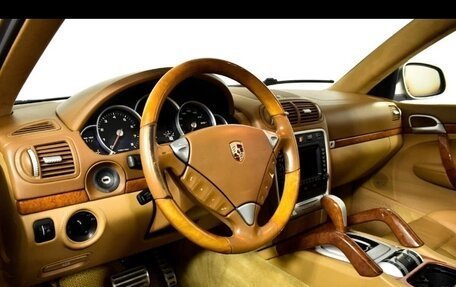 Porsche Cayenne III, 2005 год, 950 000 рублей, 17 фотография