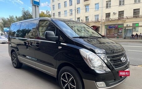 Hyundai Grand Starex Grand Starex I рестайлинг 2, 2016 год, 2 850 000 рублей, 3 фотография