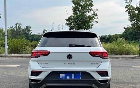 Volkswagen T-Roc I, 2021 год, 1 830 000 рублей, 4 фотография