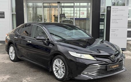 Toyota Camry, 2019 год, 2 900 000 рублей, 3 фотография