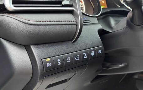 Toyota Camry, 2019 год, 2 900 000 рублей, 11 фотография