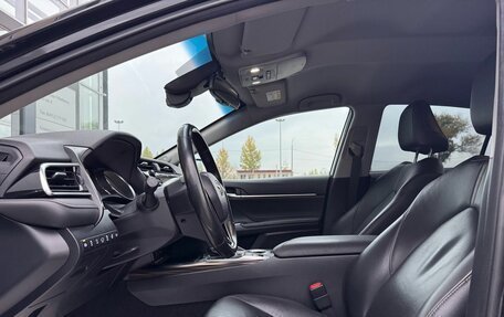 Toyota Camry, 2019 год, 2 900 000 рублей, 10 фотография