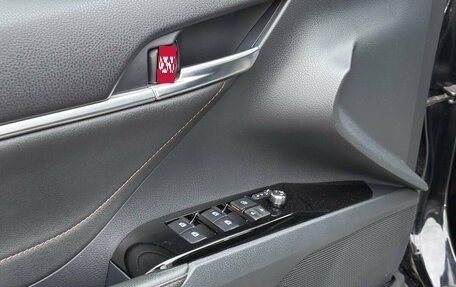 Toyota Camry, 2019 год, 2 900 000 рублей, 9 фотография