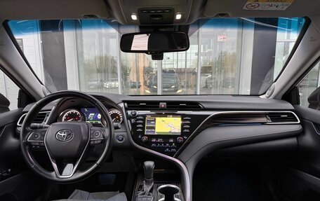 Toyota Camry, 2019 год, 2 900 000 рублей, 25 фотография