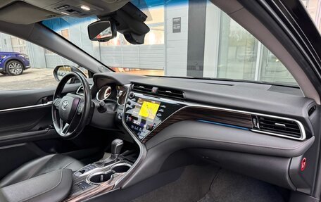Toyota Camry, 2019 год, 2 900 000 рублей, 33 фотография