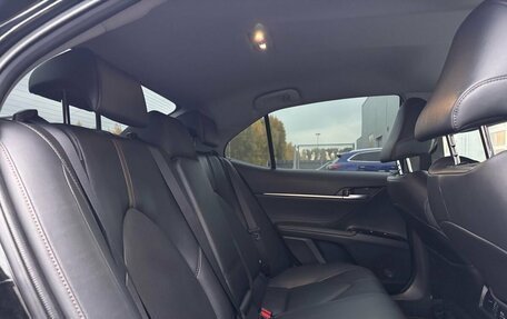 Toyota Camry, 2019 год, 2 900 000 рублей, 30 фотография