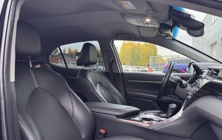 Toyota Camry, 2019 год, 2 900 000 рублей, 34 фотография