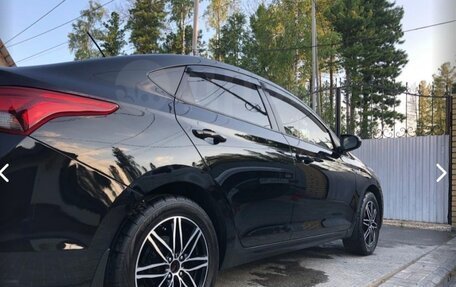 Hyundai Solaris II рестайлинг, 2018 год, 1 800 000 рублей, 6 фотография