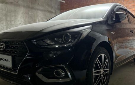 Hyundai Solaris II рестайлинг, 2018 год, 1 800 000 рублей, 2 фотография