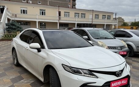 Toyota Camry, 2019 год, 1 800 000 рублей, 1 фотография