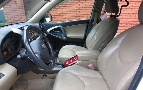 Toyota RAV4, 2011 год, 1 570 000 рублей, 4 фотография