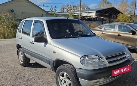 Chevrolet Niva I рестайлинг, 2004 год, 260 000 рублей, 3 фотография