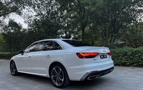 Audi A4, 2022 год, 3 110 000 рублей, 2 фотография