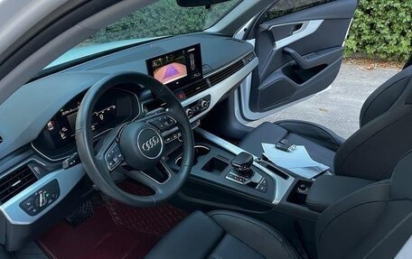 Audi A4, 2022 год, 3 110 000 рублей, 13 фотография
