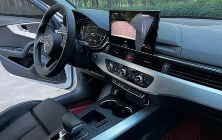 Audi A4, 2022 год, 3 110 000 рублей, 14 фотография