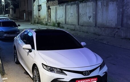 Toyota Camry, 2019 год, 1 800 000 рублей, 7 фотография