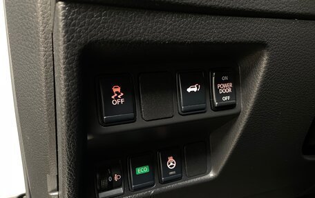 Nissan X-Trail, 2018 год, 2 060 000 рублей, 17 фотография