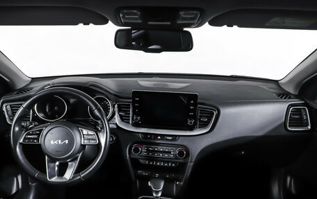 KIA cee'd III, 2022 год, 2 254 000 рублей, 17 фотография