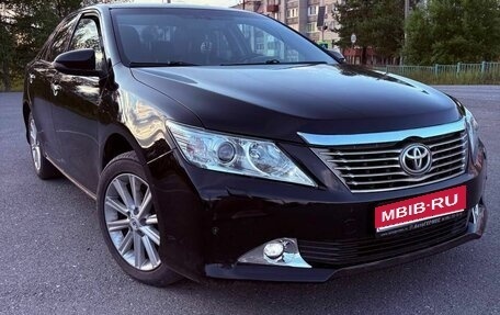 Toyota Camry, 2011 год, 1 400 000 рублей, 1 фотография