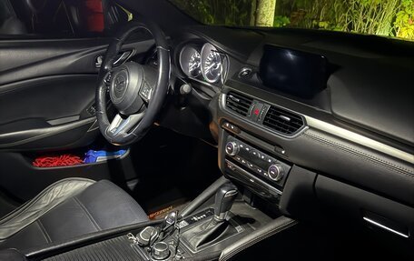 Mazda 6, 2017 год, 2 200 000 рублей, 6 фотография