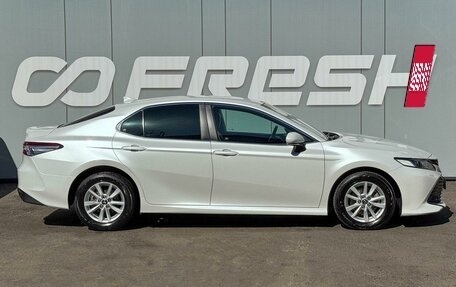 Toyota Camry, 2020 год, 3 320 000 рублей, 5 фотография