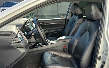 Toyota Camry, 2020 год, 3 320 000 рублей, 12 фотография