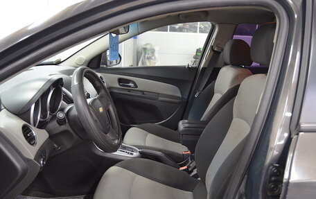Chevrolet Cruze II, 2013 год, 690 000 рублей, 9 фотография