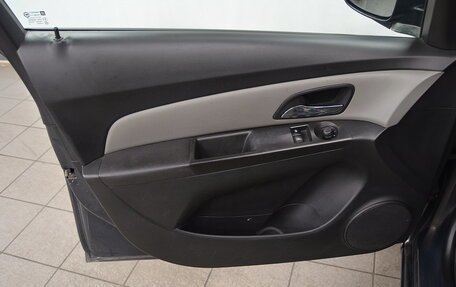Chevrolet Cruze II, 2013 год, 690 000 рублей, 8 фотография