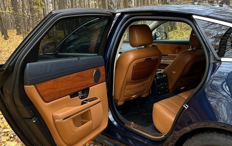 Jaguar XJ IV (X351), 2010 год, 2 850 000 рублей, 11 фотография