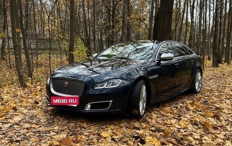Jaguar XJ IV (X351), 2010 год, 2 850 000 рублей, 17 фотография