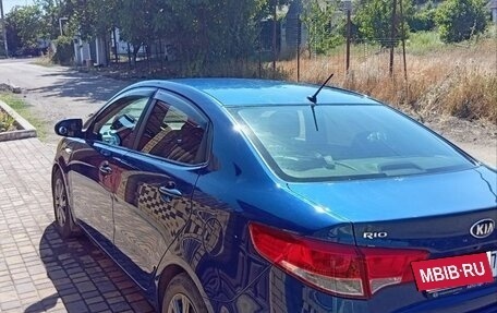 KIA Rio III рестайлинг, 2015 год, 900 000 рублей, 2 фотография