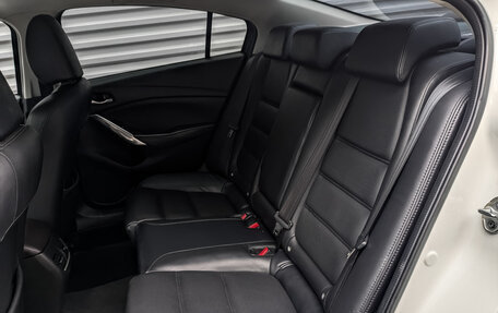 Mazda 6, 2018 год, 2 000 000 рублей, 18 фотография