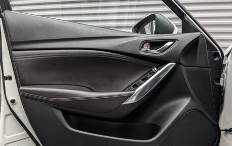 Mazda 6, 2018 год, 2 000 000 рублей, 19 фотография