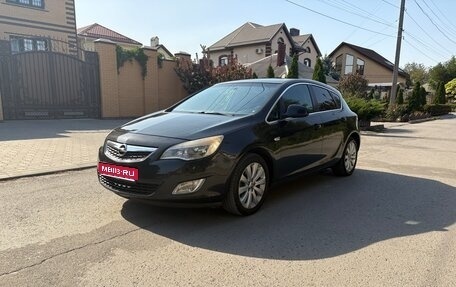 Opel Astra J, 2011 год, 720 000 рублей, 1 фотография