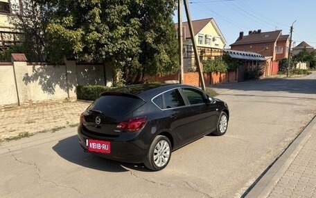 Opel Astra J, 2011 год, 720 000 рублей, 5 фотография