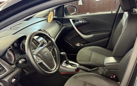 Opel Astra J, 2011 год, 720 000 рублей, 11 фотография