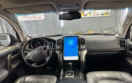 Toyota Land Cruiser 200, 2009 год, 2 000 000 рублей, 18 фотография