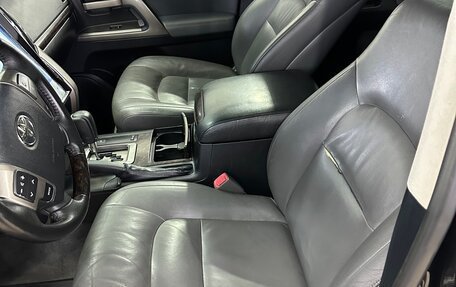 Toyota Land Cruiser 200, 2009 год, 2 000 000 рублей, 23 фотография