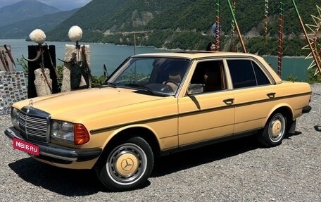 Mercedes-Benz W123, 1982 год, 1 170 000 рублей, 1 фотография