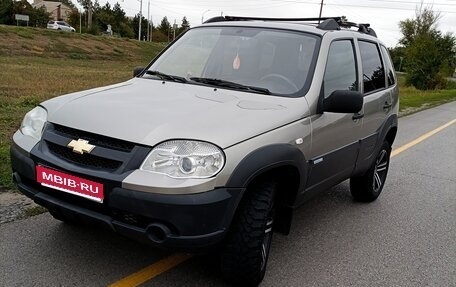 Chevrolet Niva I рестайлинг, 2011 год, 585 000 рублей, 1 фотография