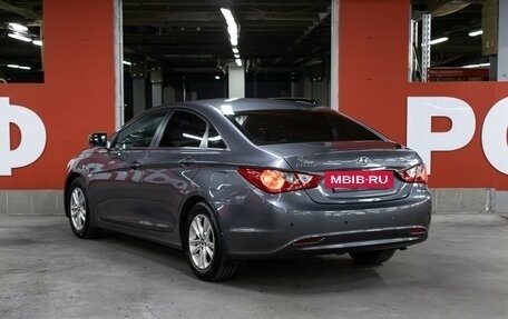 Hyundai Sonata VI, 2011 год, 898 000 рублей, 7 фотография