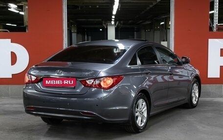 Hyundai Sonata VI, 2011 год, 898 000 рублей, 5 фотография