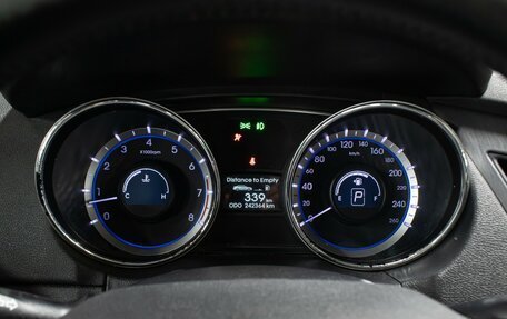 Hyundai Sonata VI, 2011 год, 898 000 рублей, 13 фотография